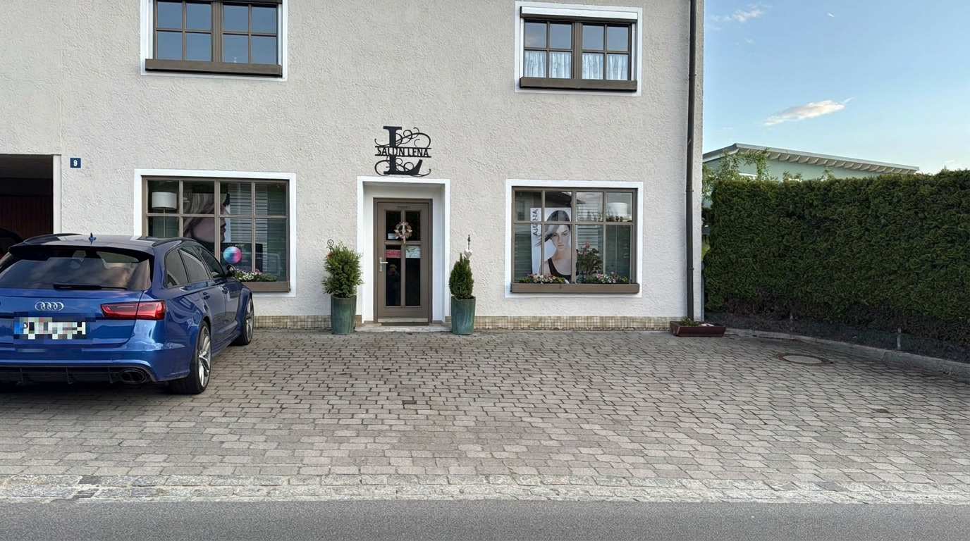 Außenansicht von Salon Lena in Aunkirchen