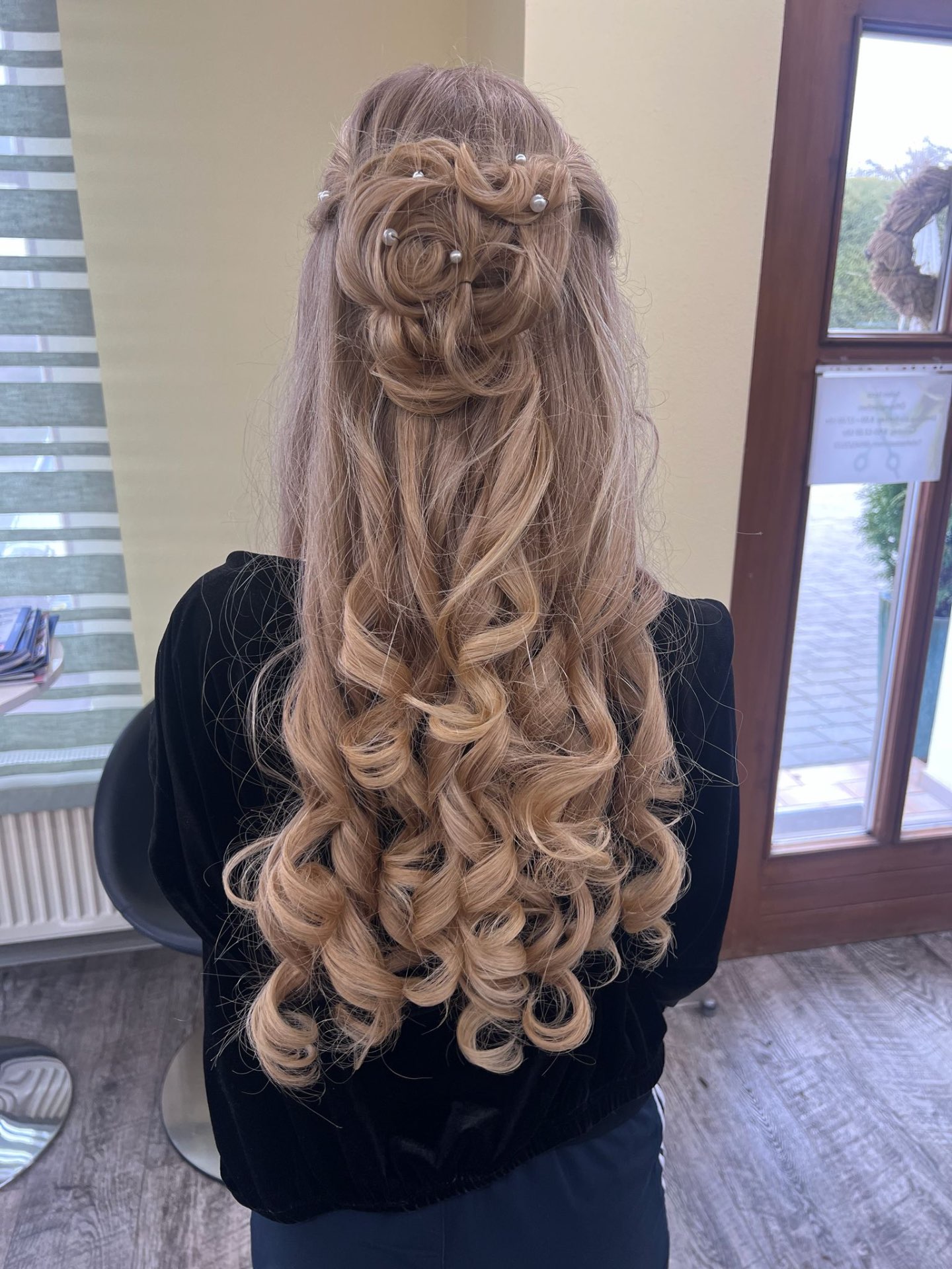 Frisur aus Salon Lena